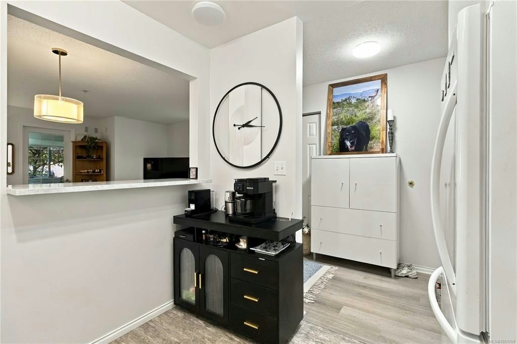 105-290 Island Highway, View Royal, BC, V9B 1G5 - 16