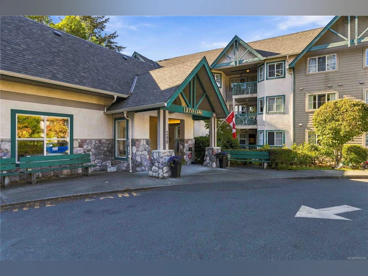 105-290 Island Highway, View Royal, BC, V9B 1G5