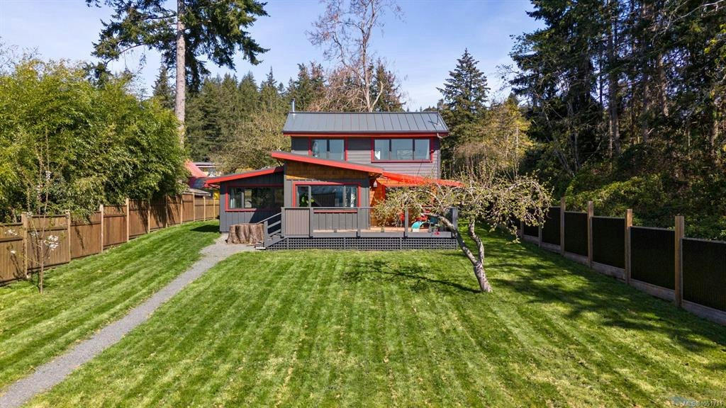 1304 Midden Road, Comox, BC, V9M 2R6 - 2