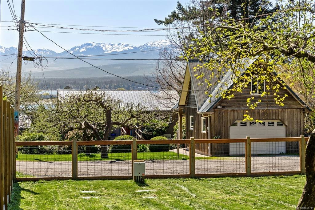 1304 Midden Road, Comox, BC, V9M 2R6 - 5