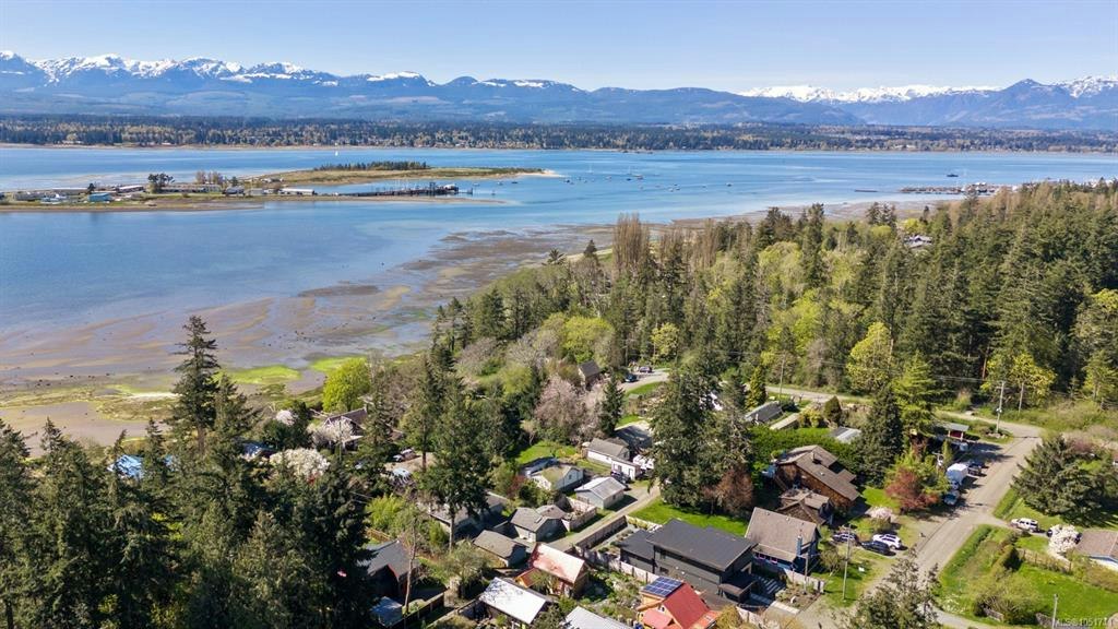 1304 Midden Road, Comox, BC, V9M 2R6 - 54