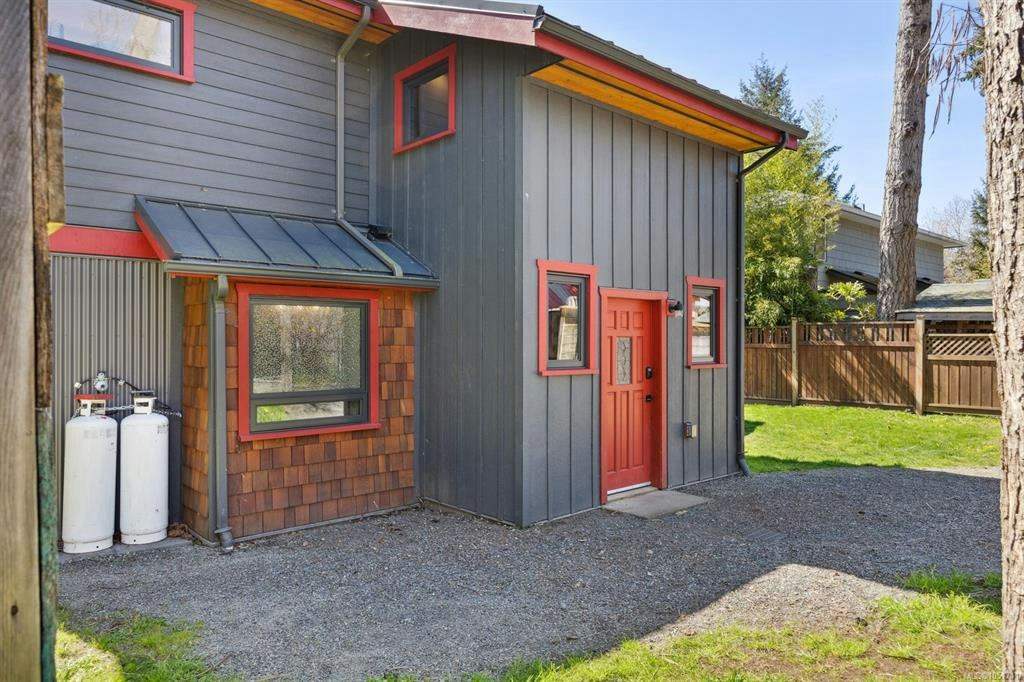 1304 Midden Road, Comox, BC, V9M 2R6 - 40