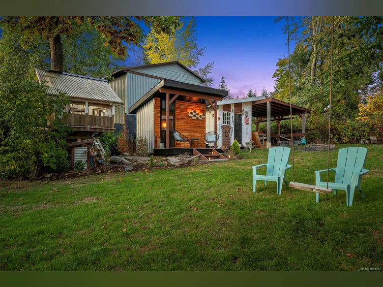6044 N Island Highway, Courtenay, BC, V9J 1T5 - 39