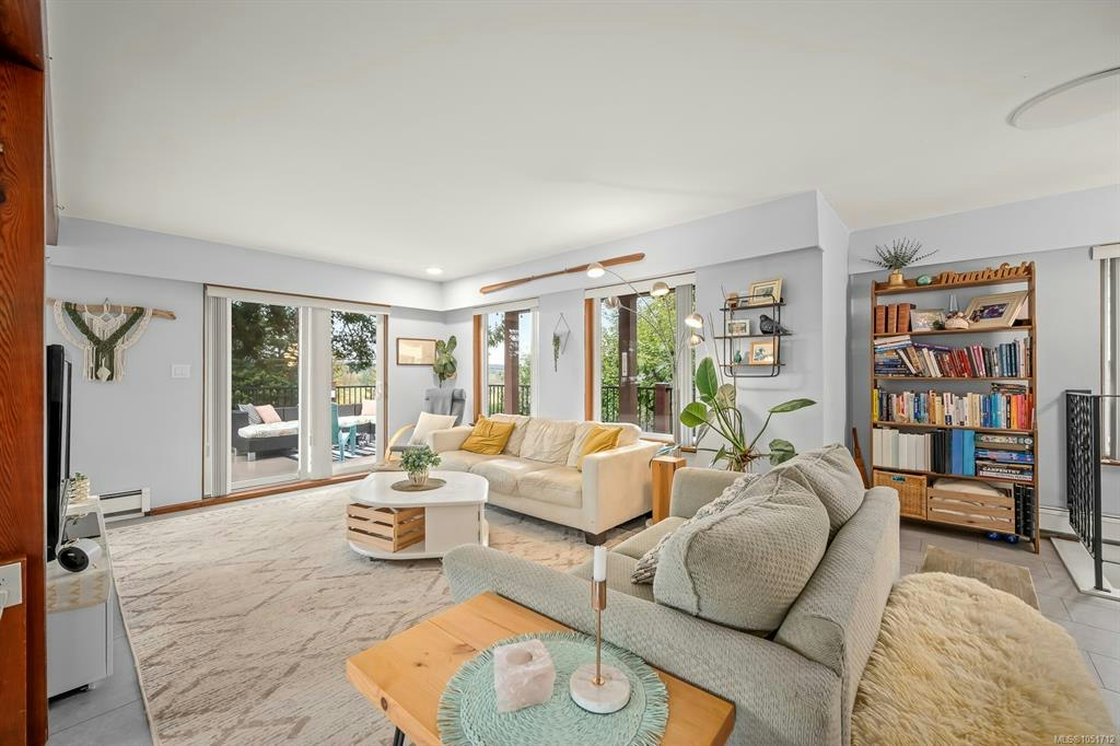 6044 N Island Highway, Courtenay, BC, V9J 1T5 - 7
