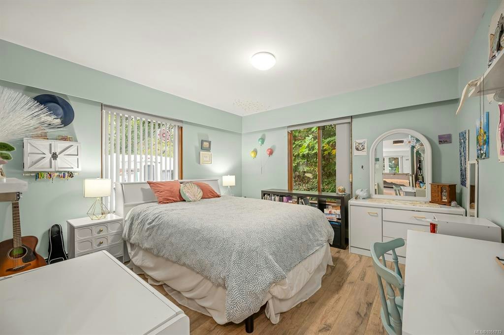 6044 N Island Highway, Courtenay, BC, V9J 1T5 - 25