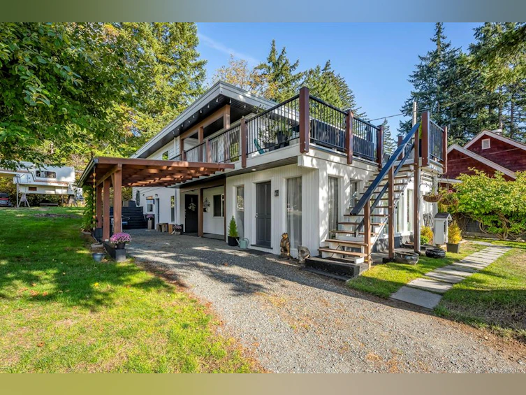 6044 N Island Highway, Courtenay, BC, V9J 1T5 - 3