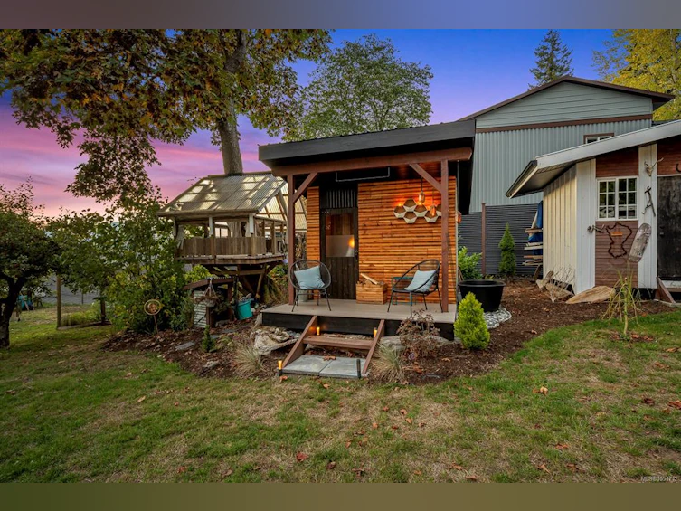6044 N Island Highway, Courtenay, BC, V9J 1T5 - 40