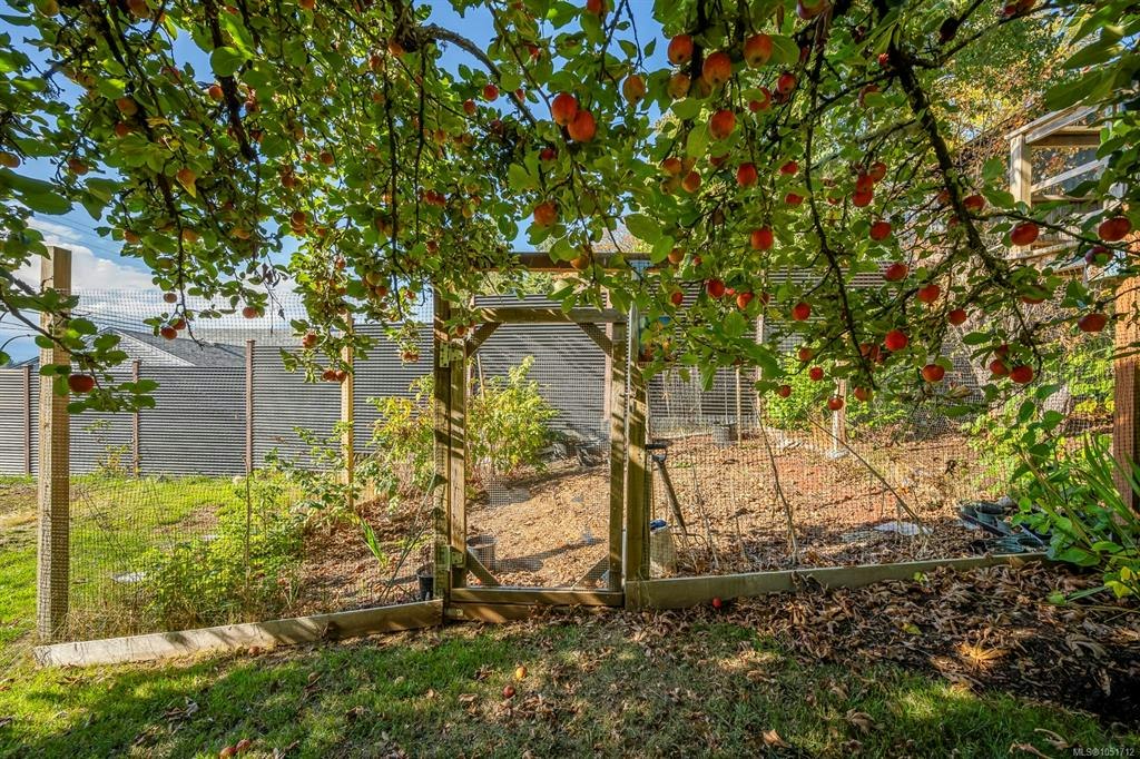 6044 N Island Highway, Courtenay, BC, V9J 1T5 - 52