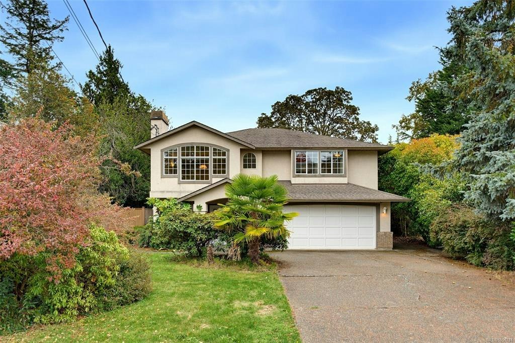 975 Annie Street, Saanich, BC, V8X 3G1