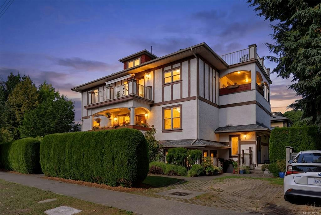 1-1200 Richardson Street, Victoria, BC, V8V 2E1