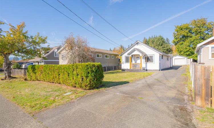 4533 Lathom Road