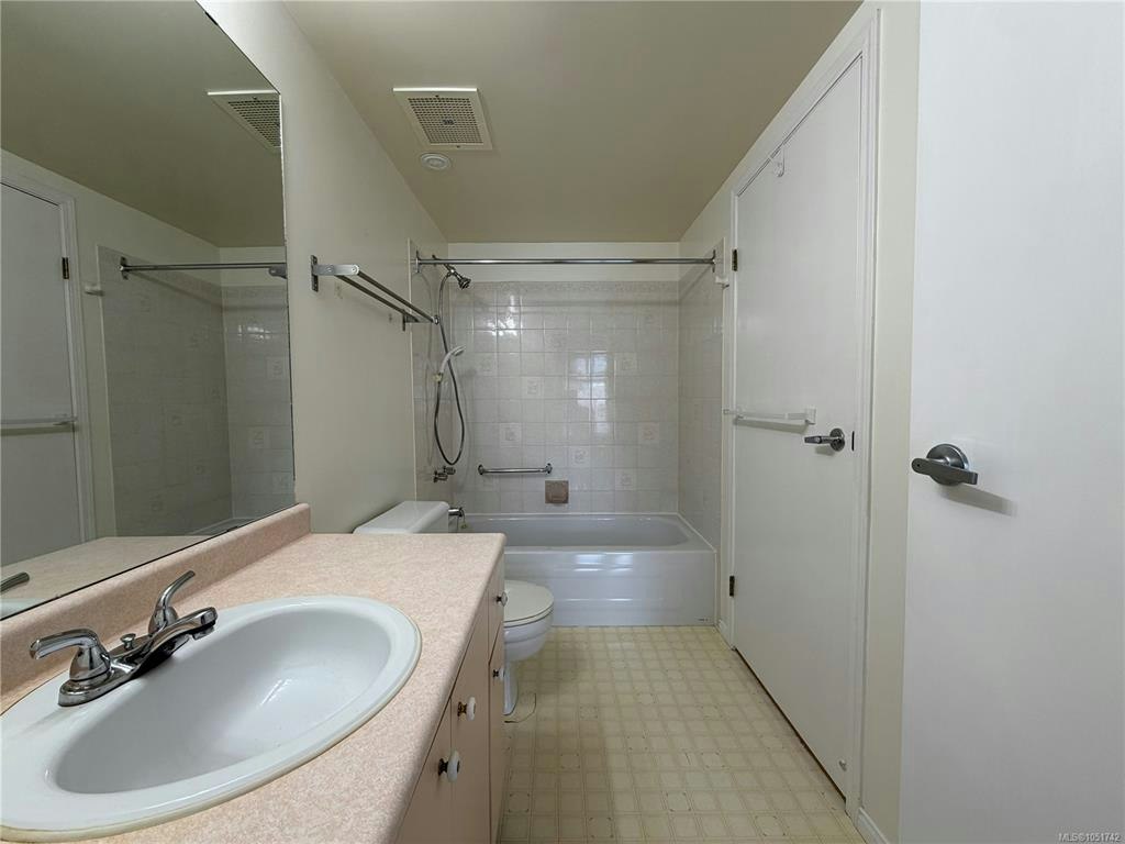 408-1063 Southgate Street, Victoria, BC, V8R 1C8 - 18