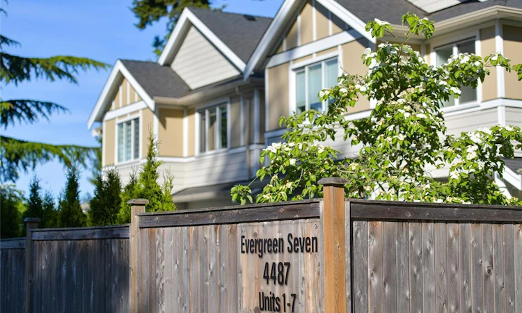 2-4487 Wilkinson Road