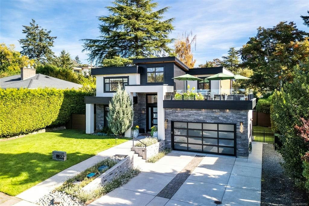 3015 Eastdowne Road, Oak Bay, BC, V8R 5S1