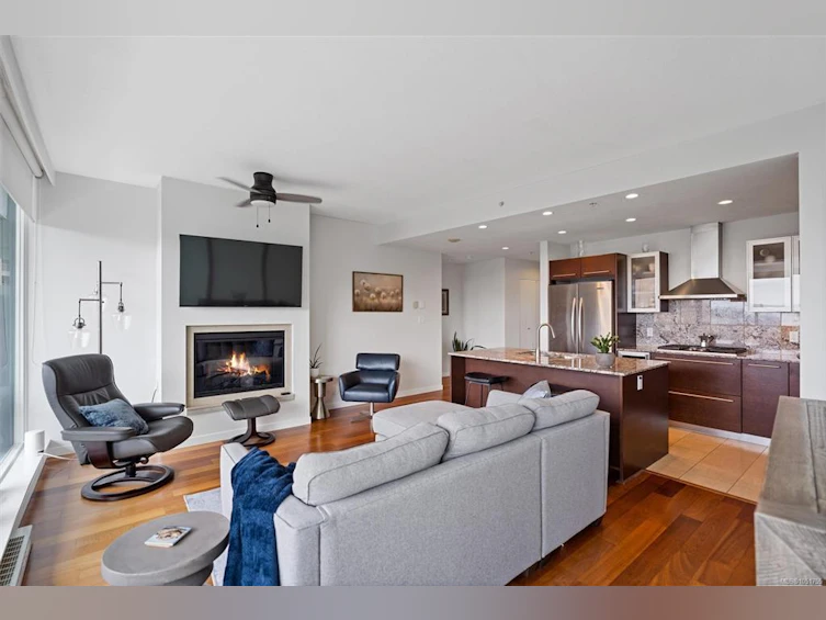 206-68 Songhees Road, Victoria, BC, V9A 0A3 - 9