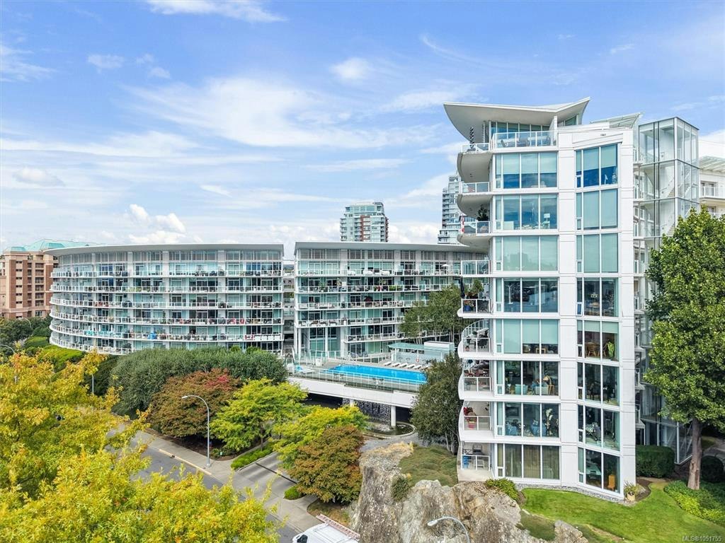 206-68 Songhees Road, Victoria, BC, V9A 0A3 - 3