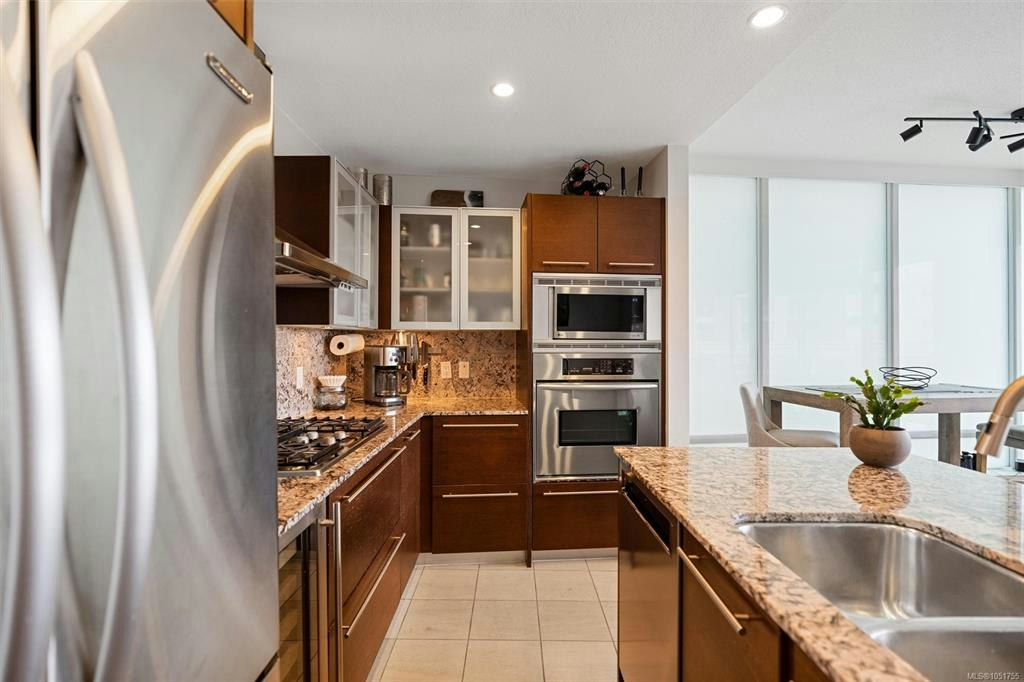206-68 Songhees Road, Victoria, BC, V9A 0A3 - 5