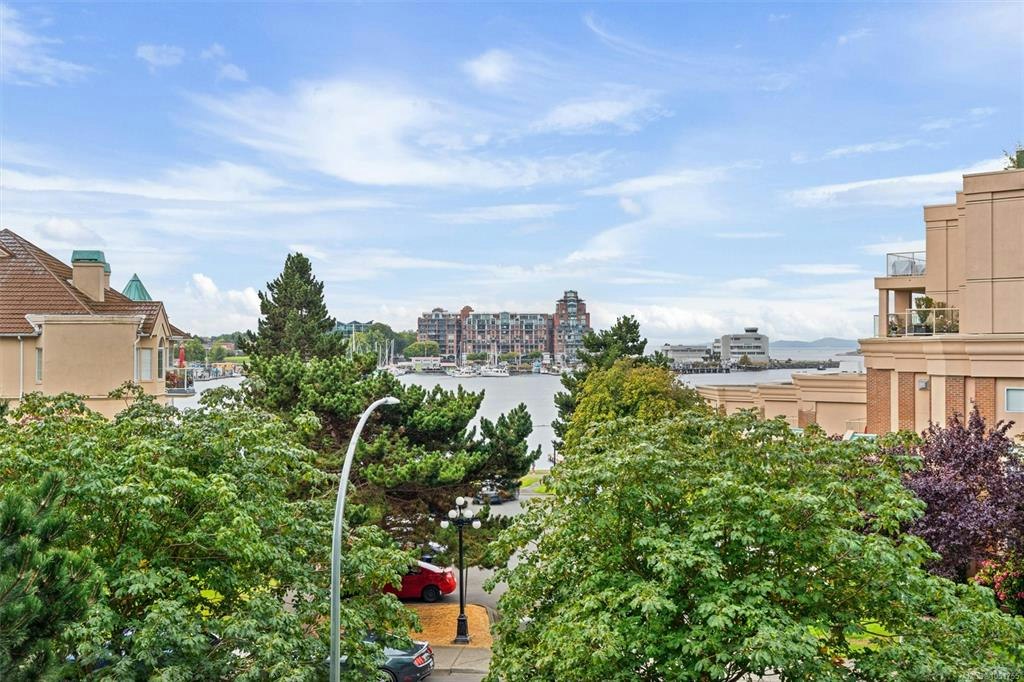 206-68 Songhees Road, Victoria, BC, V9A 0A3 - 24