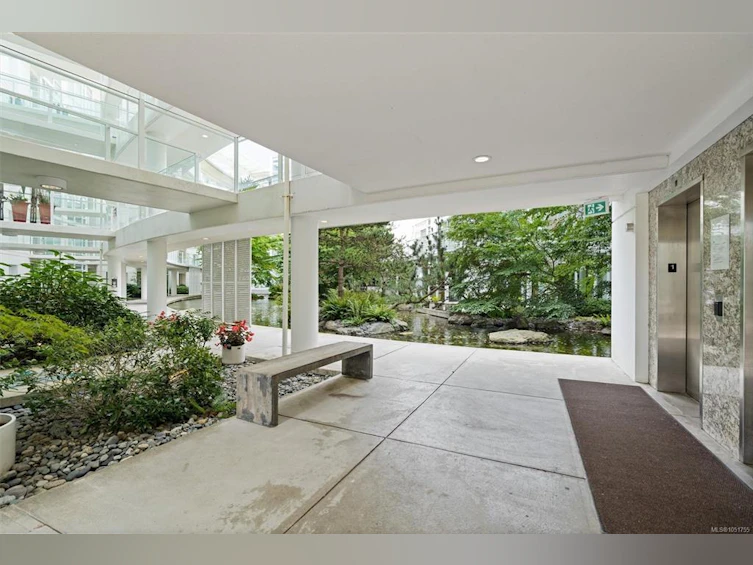 206-68 Songhees Road, Victoria, BC, V9A 0A3 - 35