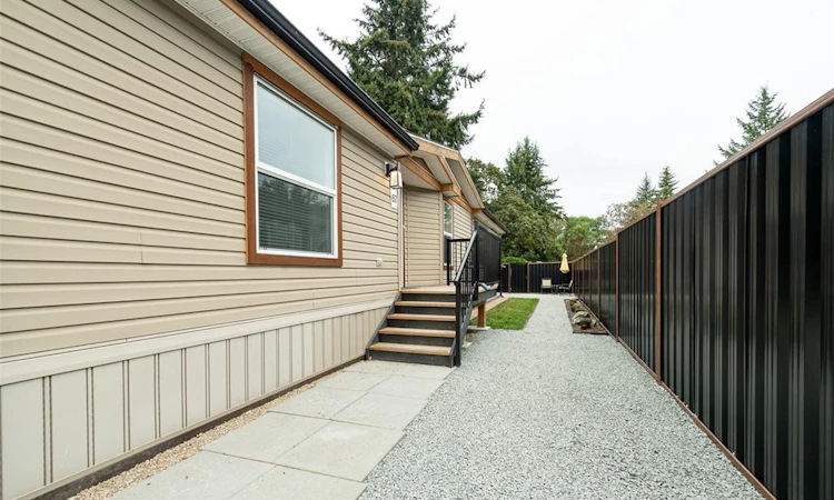 67-2780 Spencer Road