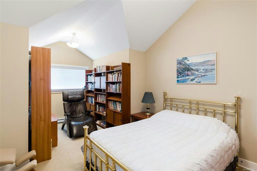 25-10520 Mcdonald Park Road, North Saanich, BC, V8L 2R1 - 21