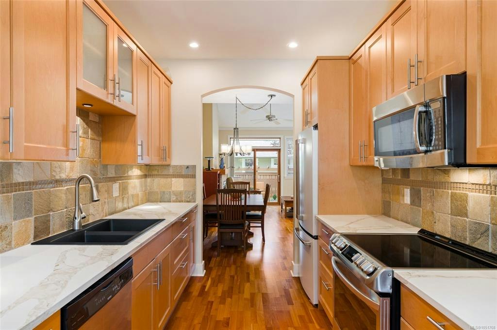 25-10520 Mcdonald Park Road, North Saanich, BC, V8L 2R1 - 8