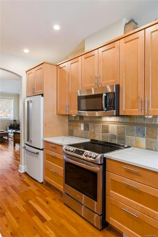 25-10520 Mcdonald Park Road, North Saanich, BC, V8L 2R1 - 9