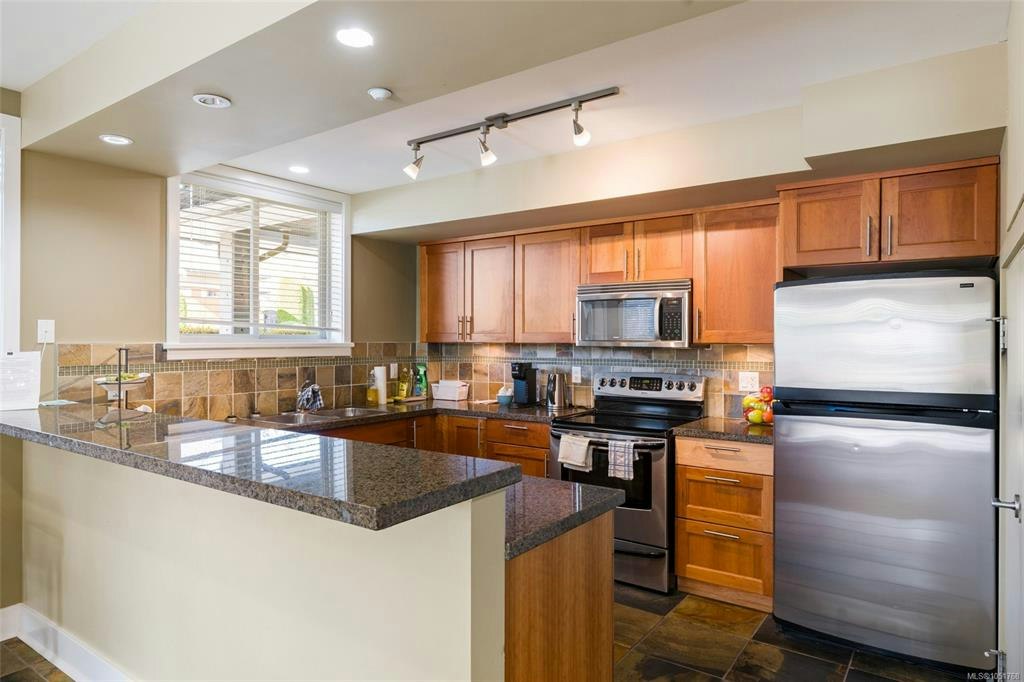 25-10520 Mcdonald Park Road, North Saanich, BC, V8L 2R1 - 36