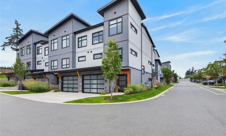 30-623 Crown Isle Boulevard