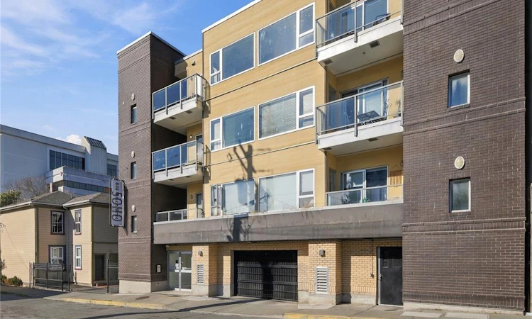 401-848 Mason Street