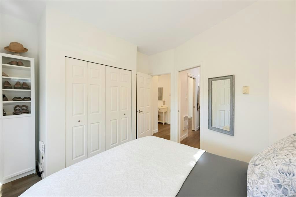 2563 Shelbourne Street, Victoria, BC, V8R 4L7 - 33