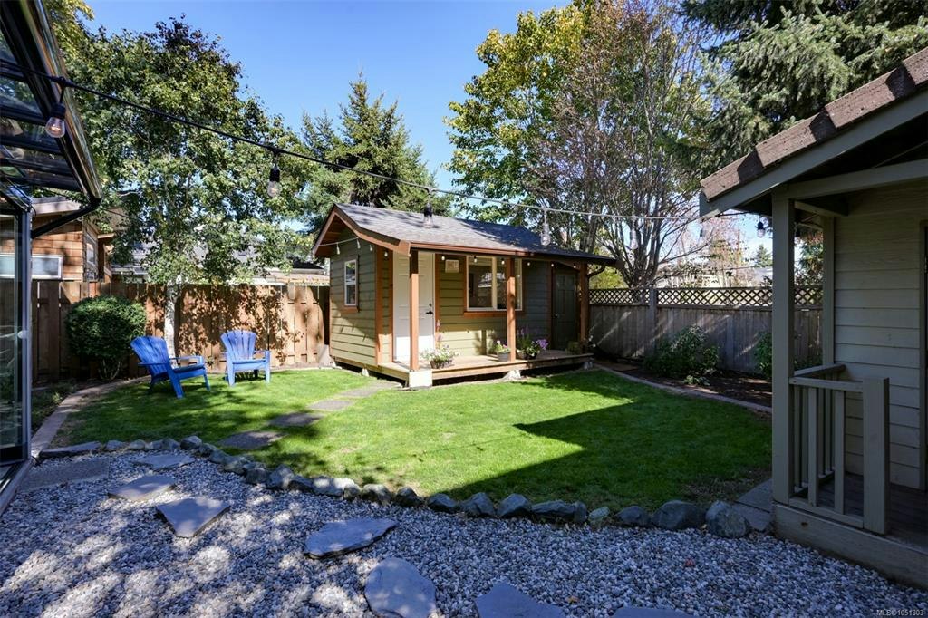 2563 Shelbourne Street, Victoria, BC, V8R 4L7 - 67