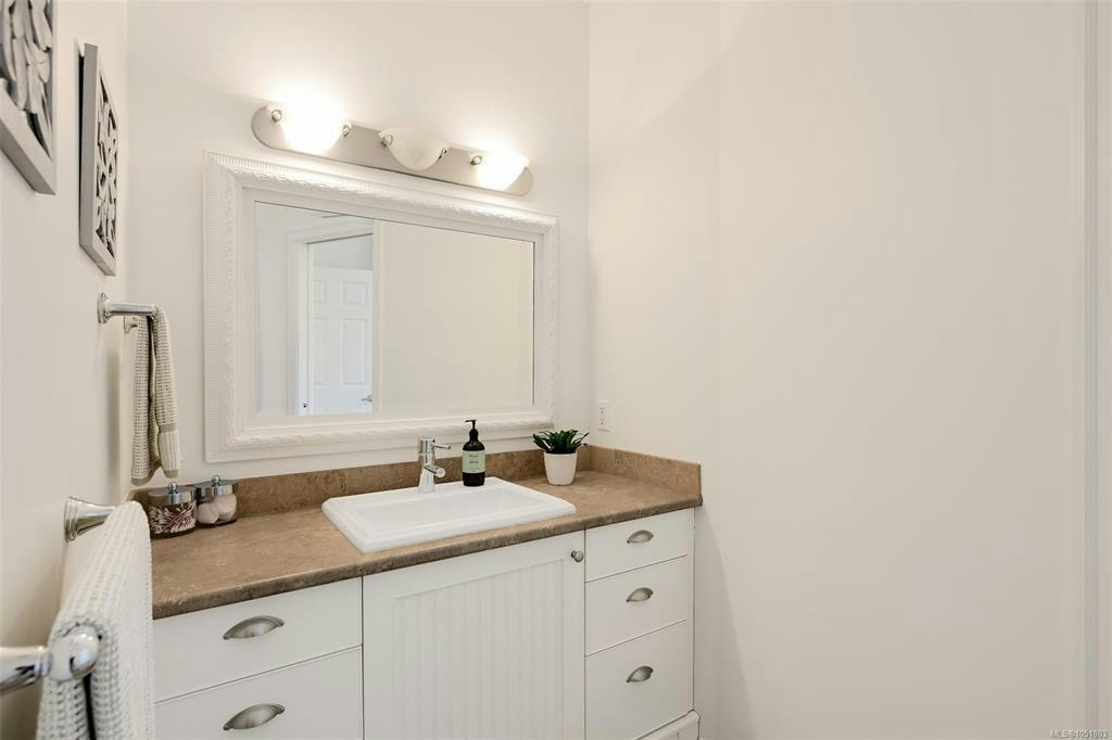 2563 Shelbourne Street, Victoria, BC, V8R 4L7 - 36
