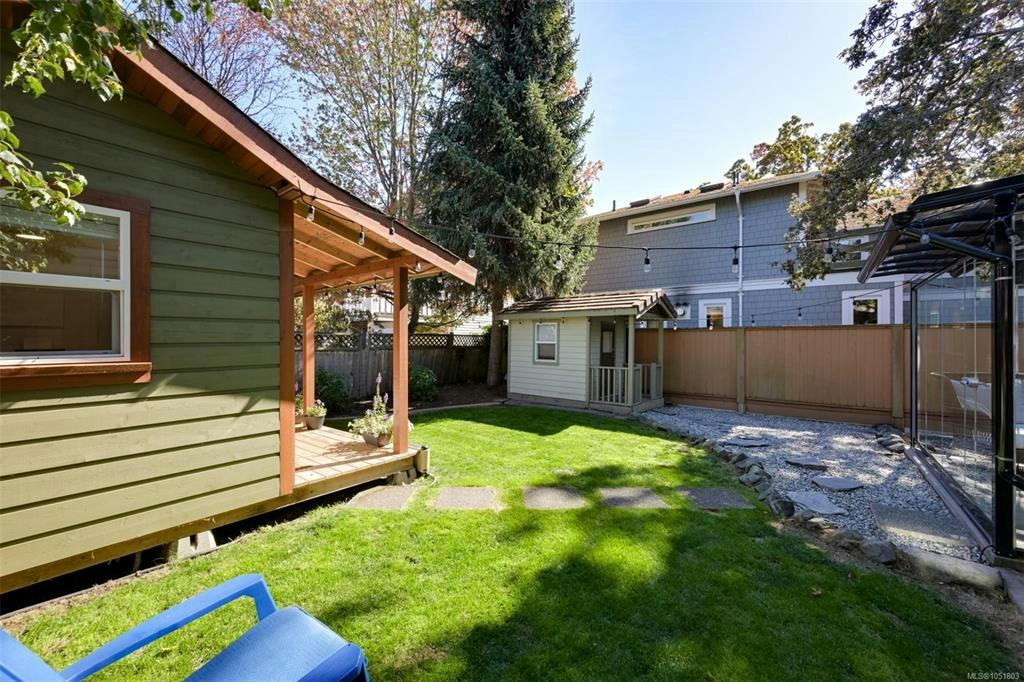 2563 Shelbourne Street, Victoria, BC, V8R 4L7 - 74
