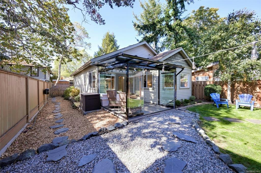 2563 Shelbourne Street, Victoria, BC, V8R 4L7 - 65