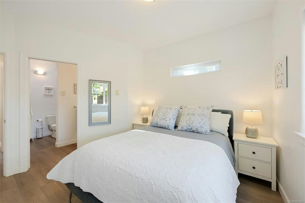 2563 Shelbourne Street, Victoria, BC, V8R 4L7 - 31