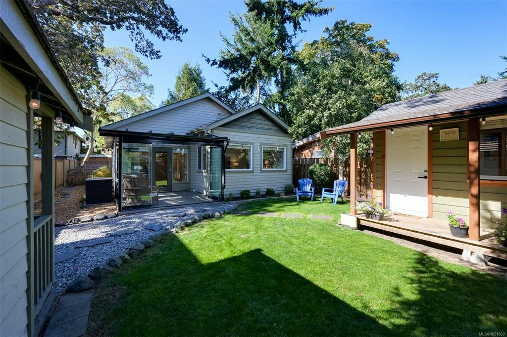 2563 Shelbourne Street, Victoria, BC, V8R 4L7 - 49