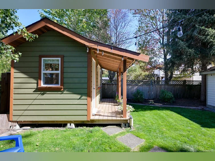 2563 Shelbourne Street, Victoria, BC, V8R 4L7 - 75