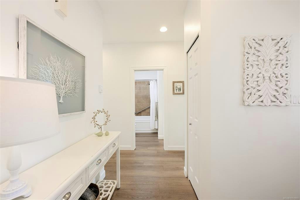 2563 Shelbourne Street, Victoria, BC, V8R 4L7 - 6