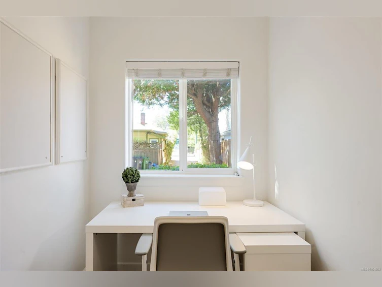 2563 Shelbourne Street, Victoria, BC, V8R 4L7 - 42