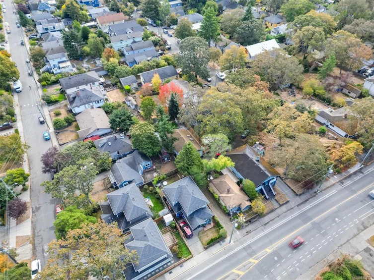 2563 Shelbourne Street, Victoria, BC, V8R 4L7 - 87