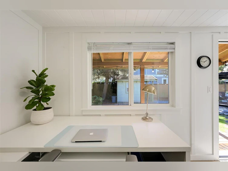 2563 Shelbourne Street, Victoria, BC, V8R 4L7 - 56
