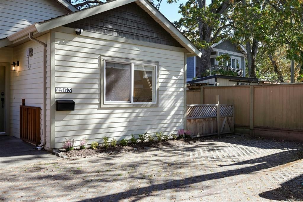 2563 Shelbourne Street, Victoria, BC, V8R 4L7 - 81