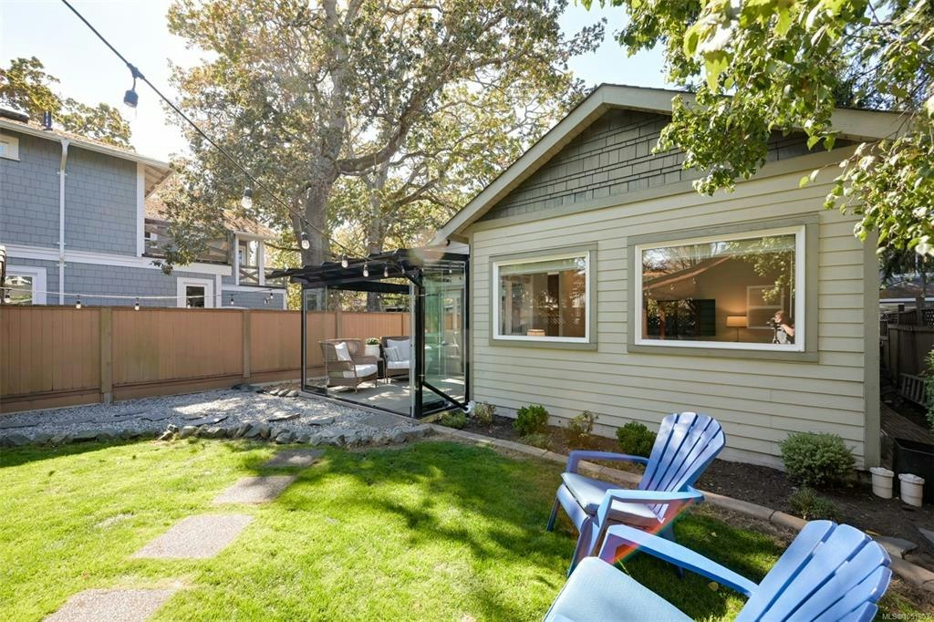 2563 Shelbourne Street, Victoria, BC, V8R 4L7 - 57