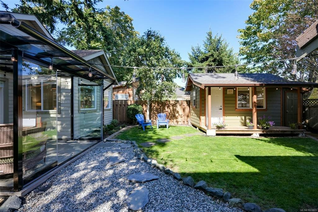 2563 Shelbourne Street, Victoria, BC, V8R 4L7 - 66