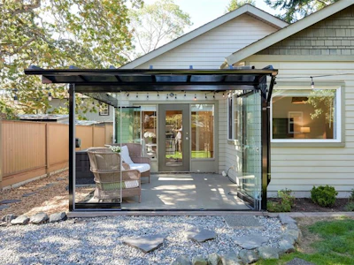 2563 Shelbourne Street - 4