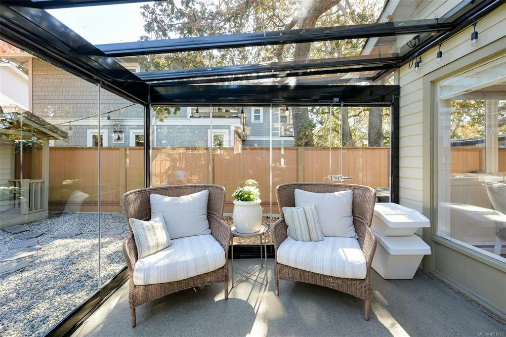 2563 Shelbourne Street, Victoria, BC, V8R 4L7 - 26