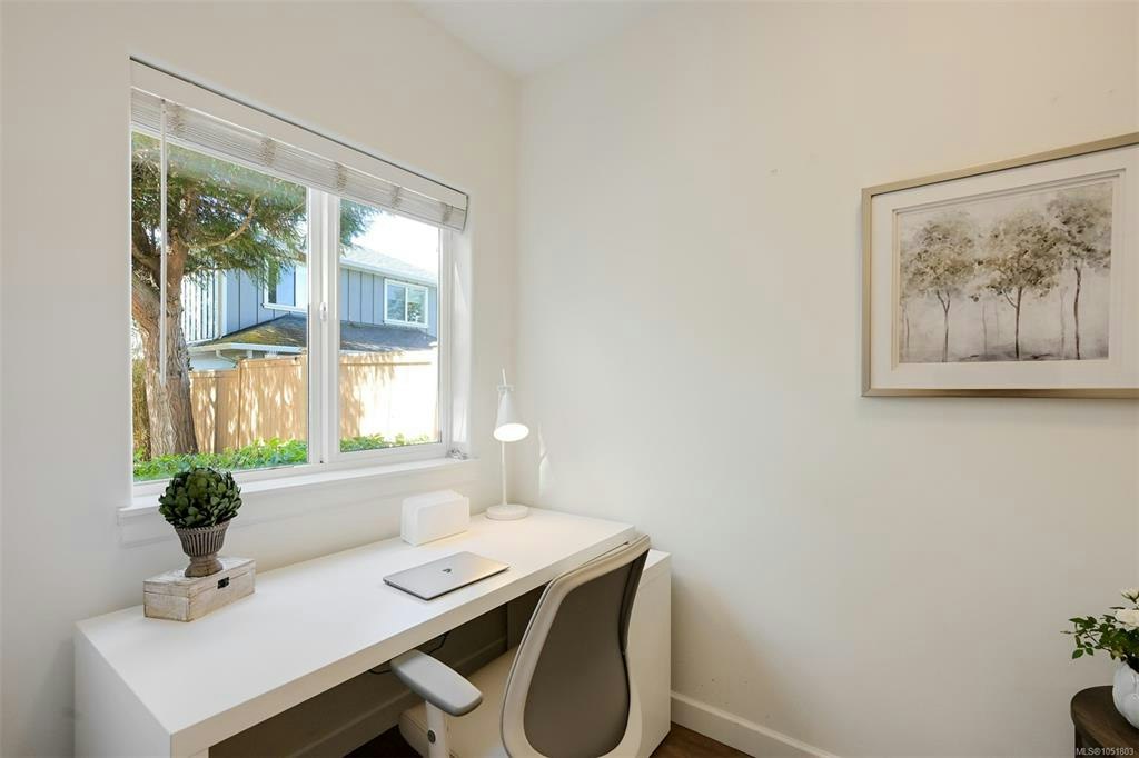 2563 Shelbourne Street, Victoria, BC, V8R 4L7 - 41