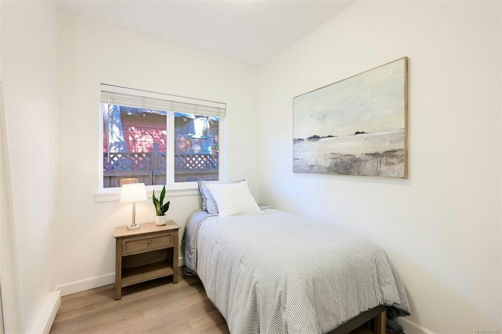 2563 Shelbourne Street, Victoria, BC, V8R 4L7 - 43