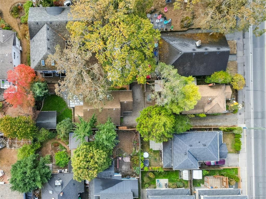 2563 Shelbourne Street, Victoria, BC, V8R 4L7 - 88